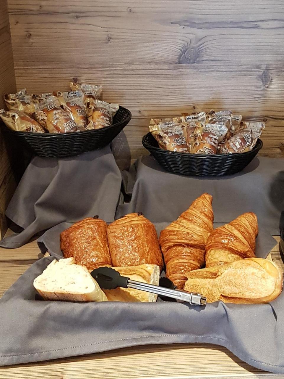 Hotel Du Soleil Aillon-le-Jeune Екстериор снимка